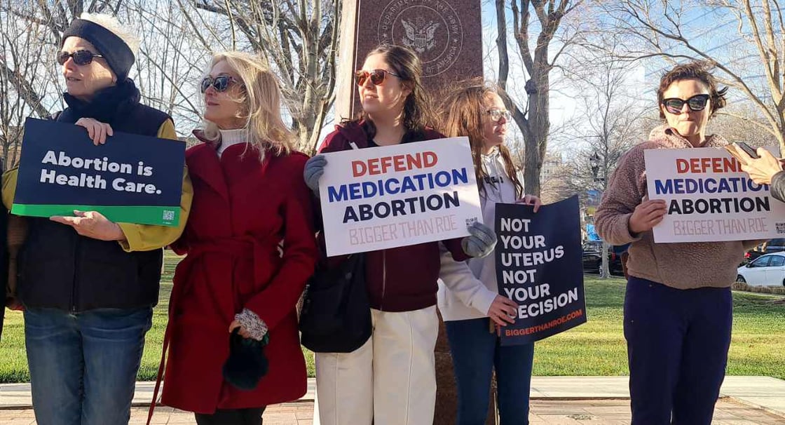 GettyImages-1248336787-texas-abortion-pill-protestors