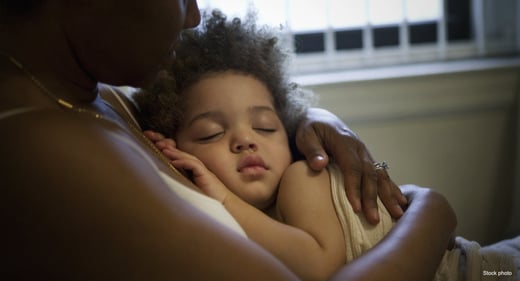 GettyImages-84910809-mom-sleeping-child