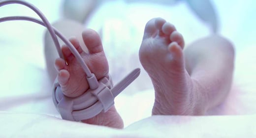 newborn-preemie-NICU-feet-baby